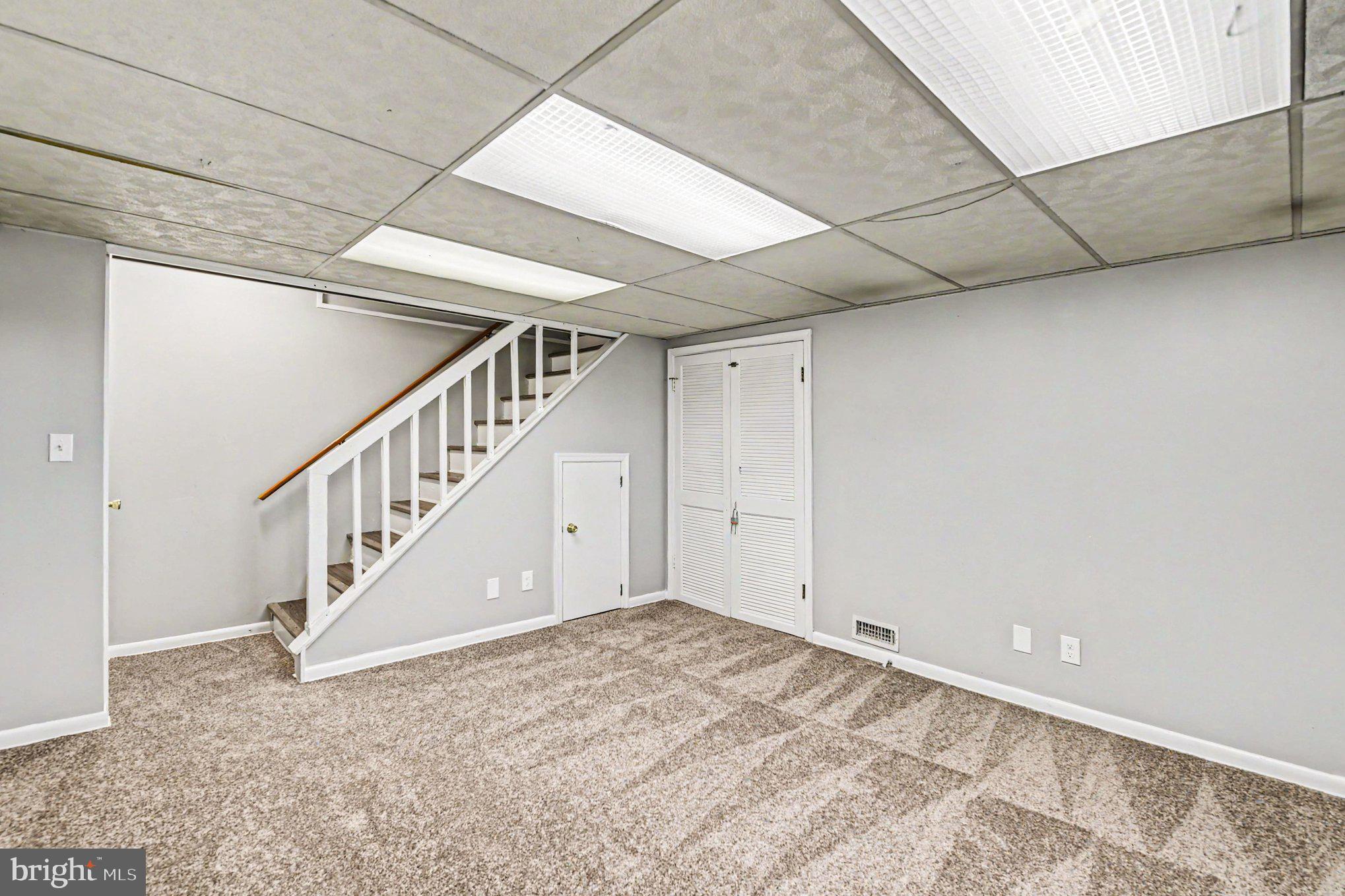 EASTCREST - Residential
