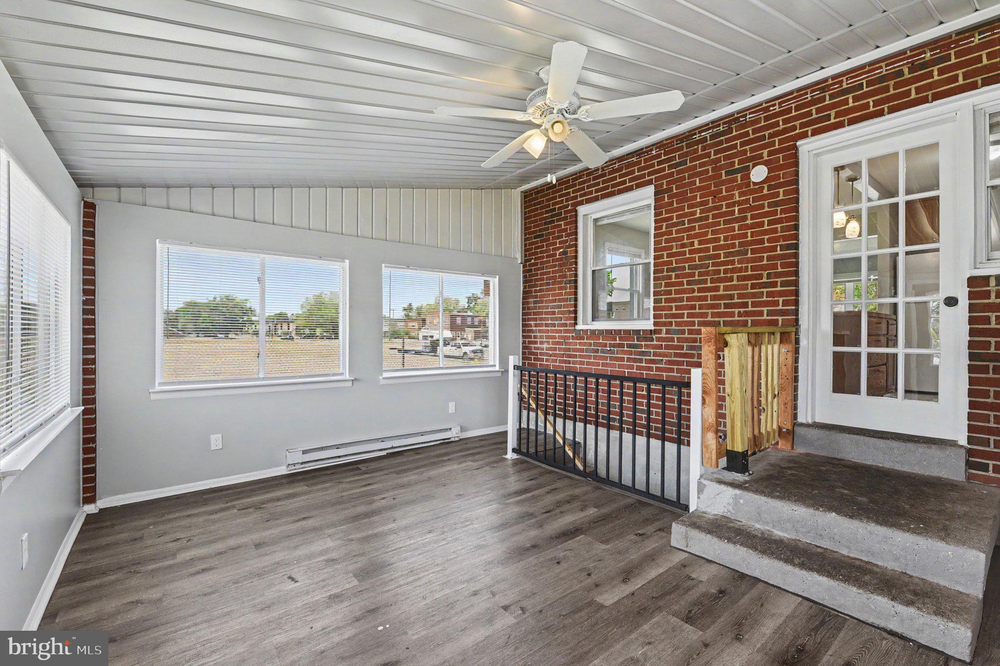 EASTCREST - Residential