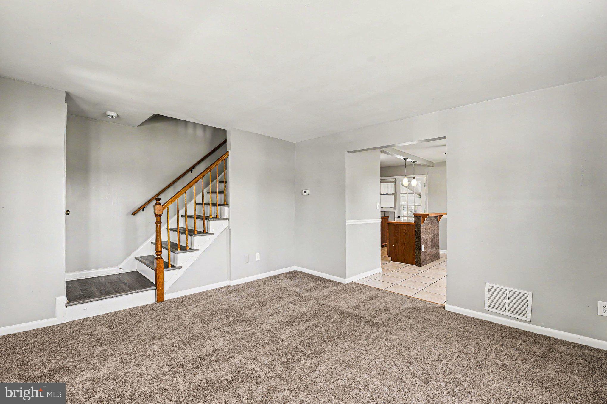 EASTCREST - Residential