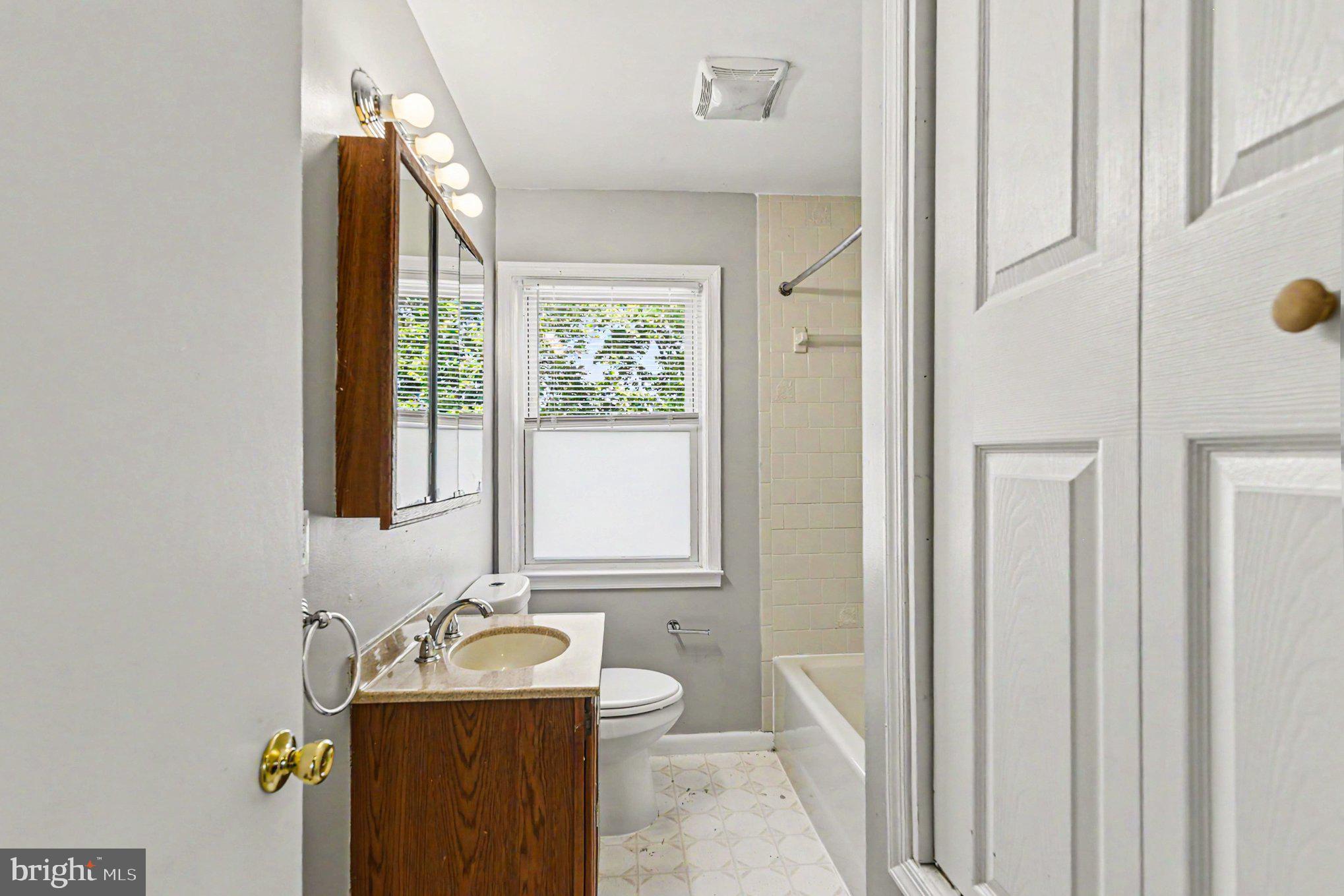 EASTCREST - Residential