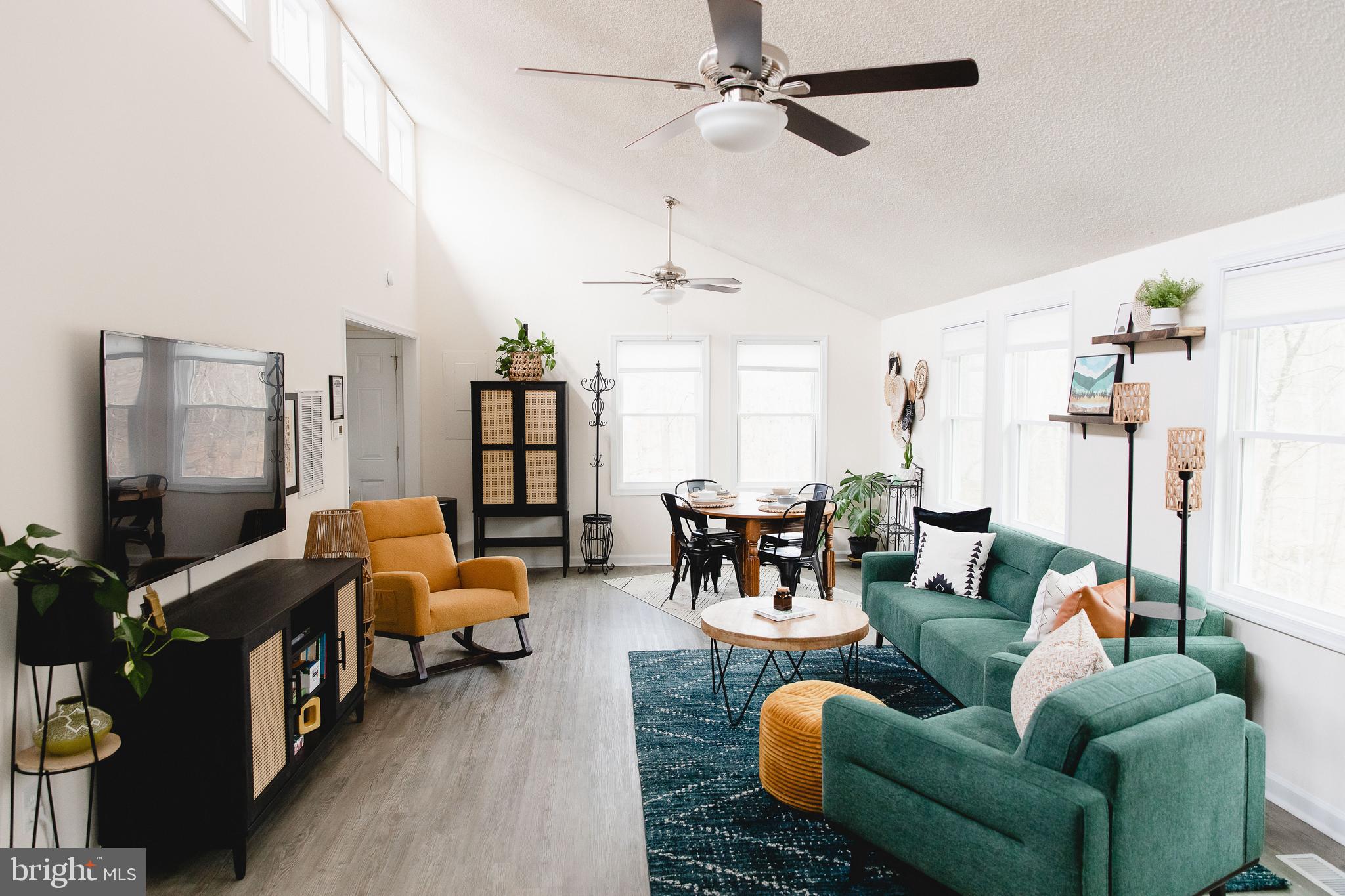 THE WOODS - Residential