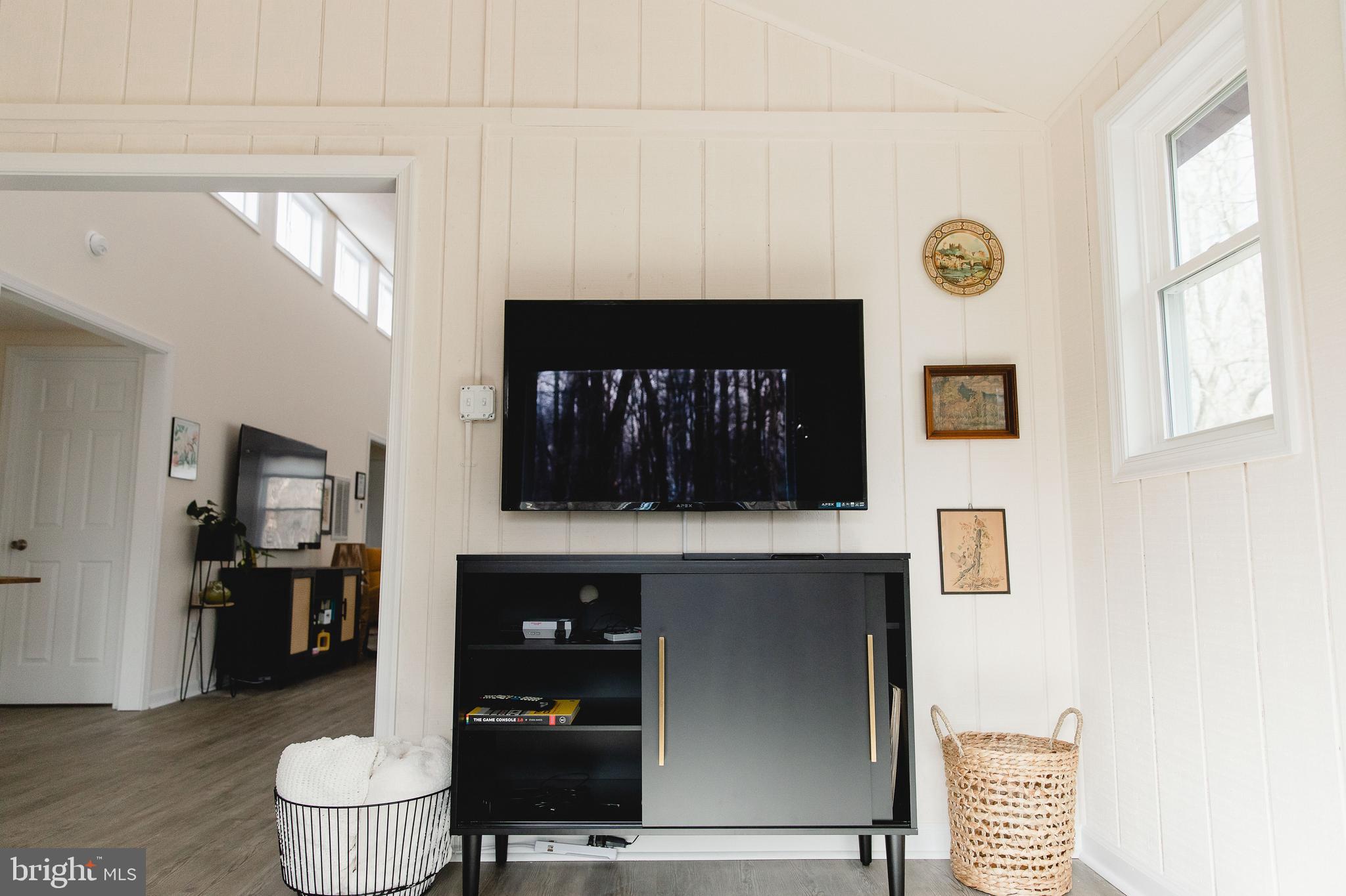 THE WOODS - Residential