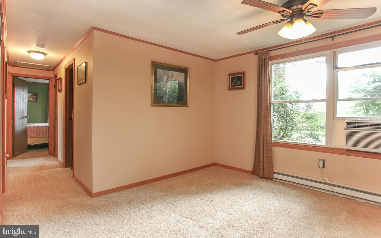 HAMPSTEAD - Residential