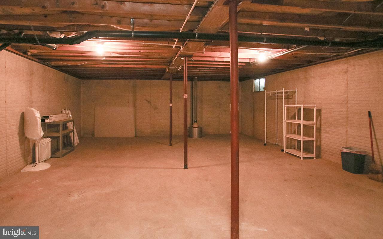 HAMPSTEAD - Residential