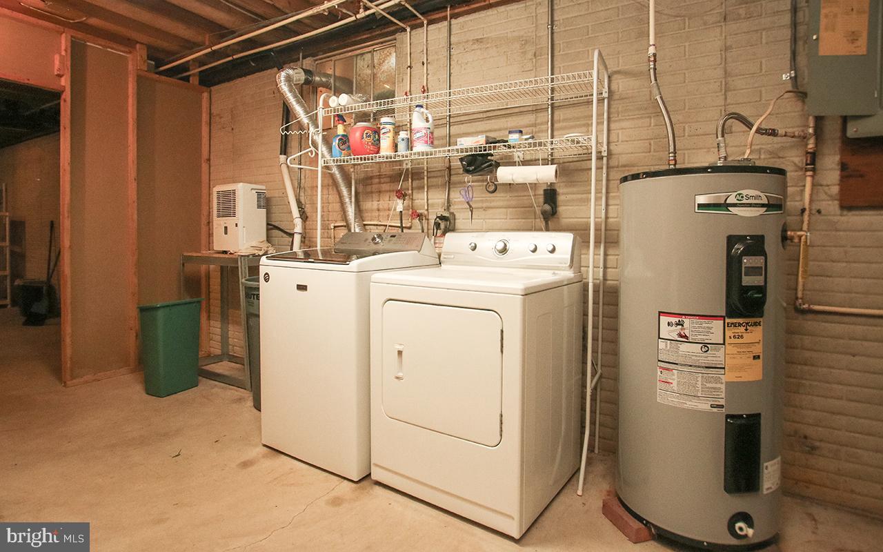 HAMPSTEAD - Residential