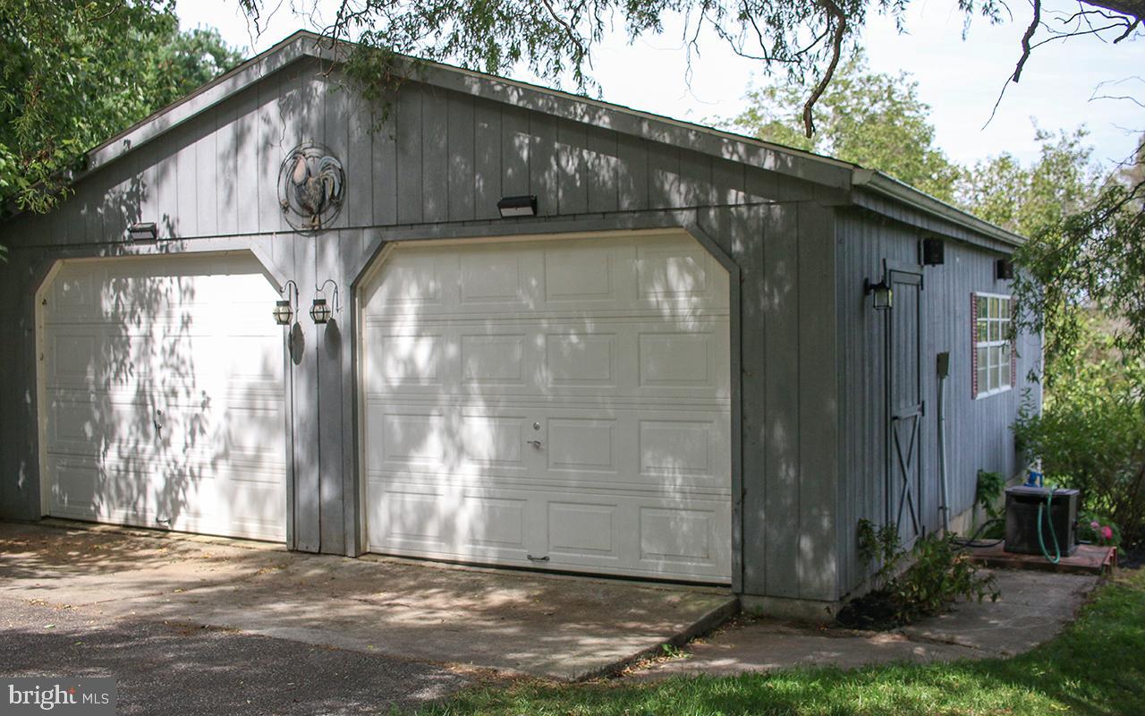 HAMPSTEAD - Residential