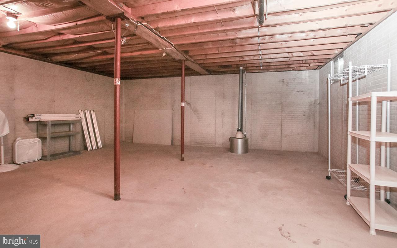 HAMPSTEAD - Residential