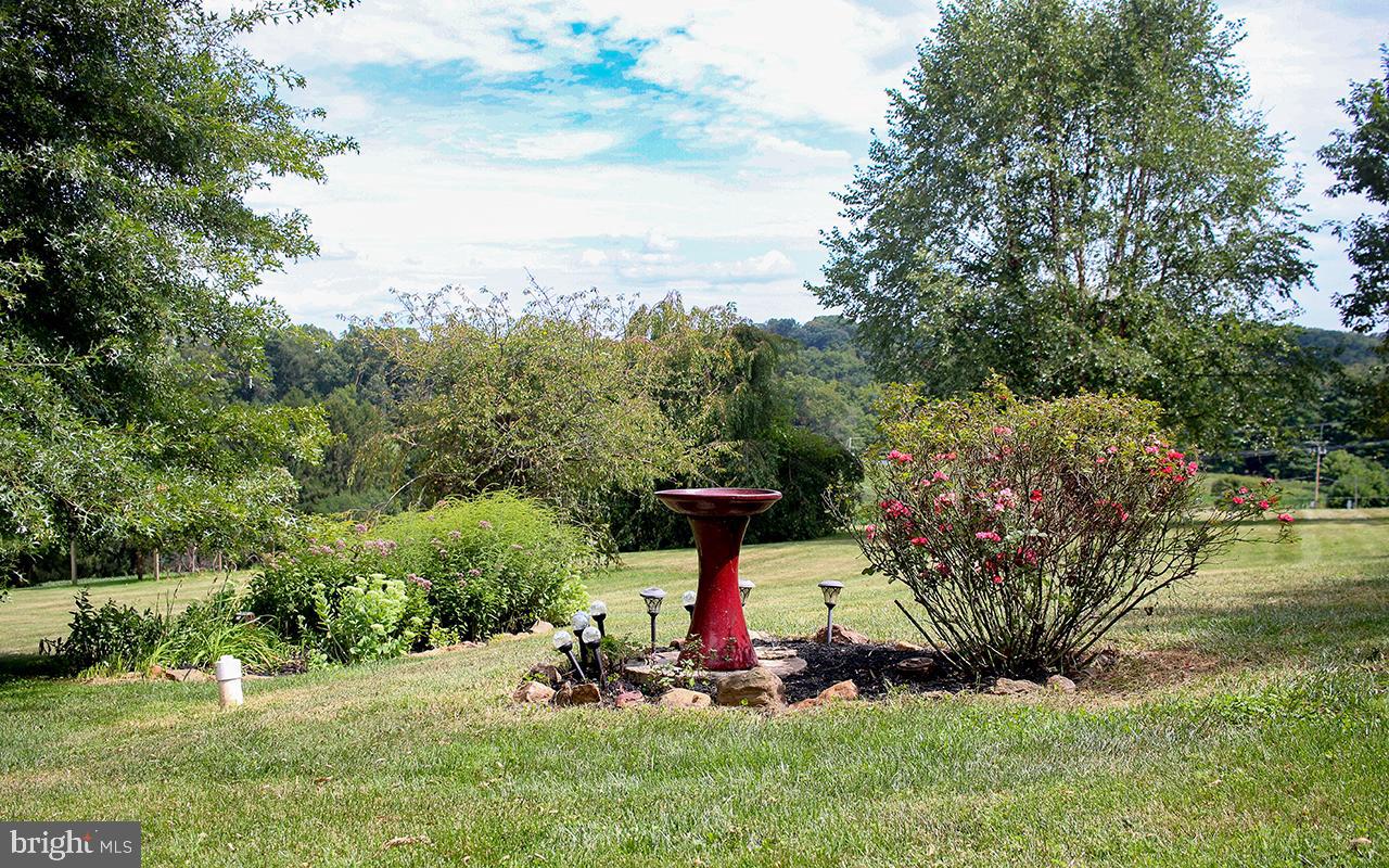 HAMPSTEAD - Residential