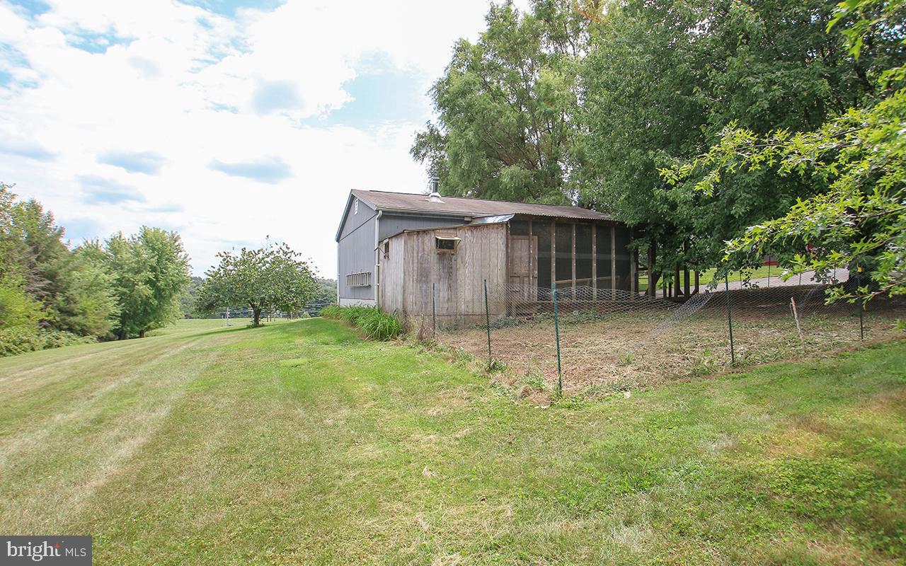 HAMPSTEAD - Residential