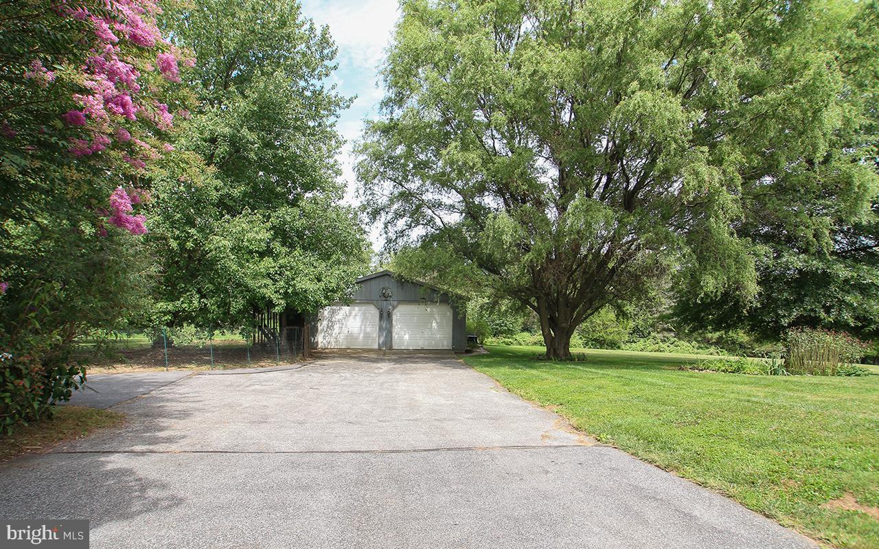 HAMPSTEAD - Residential