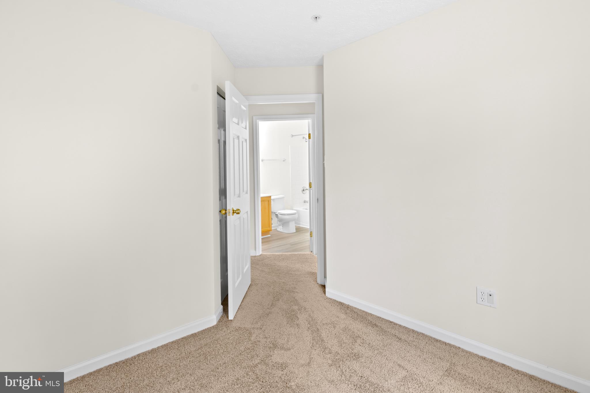 PERRY HALL FARMS - Residential Lease