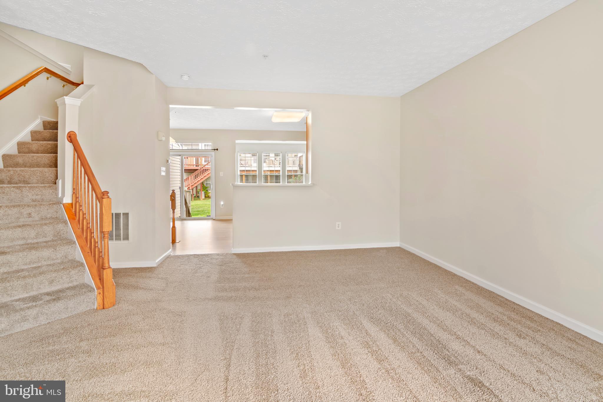 PERRY HALL FARMS - Residential Lease