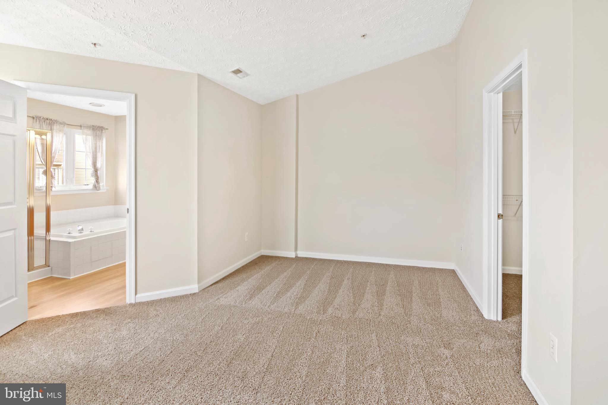 PERRY HALL FARMS - Residential Lease