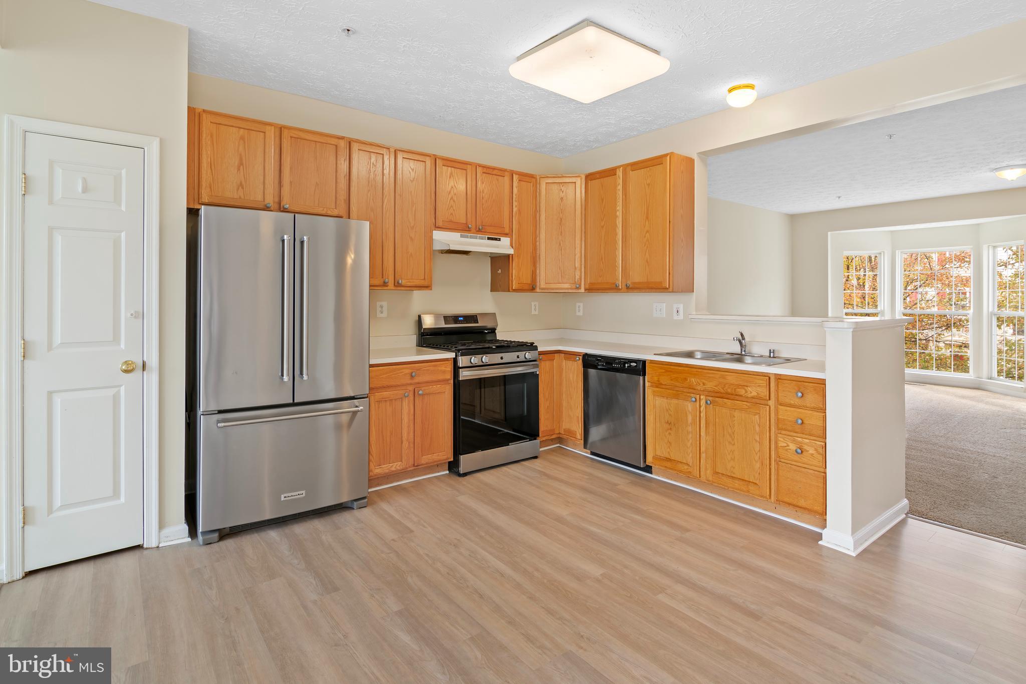 PERRY HALL FARMS - Residential Lease