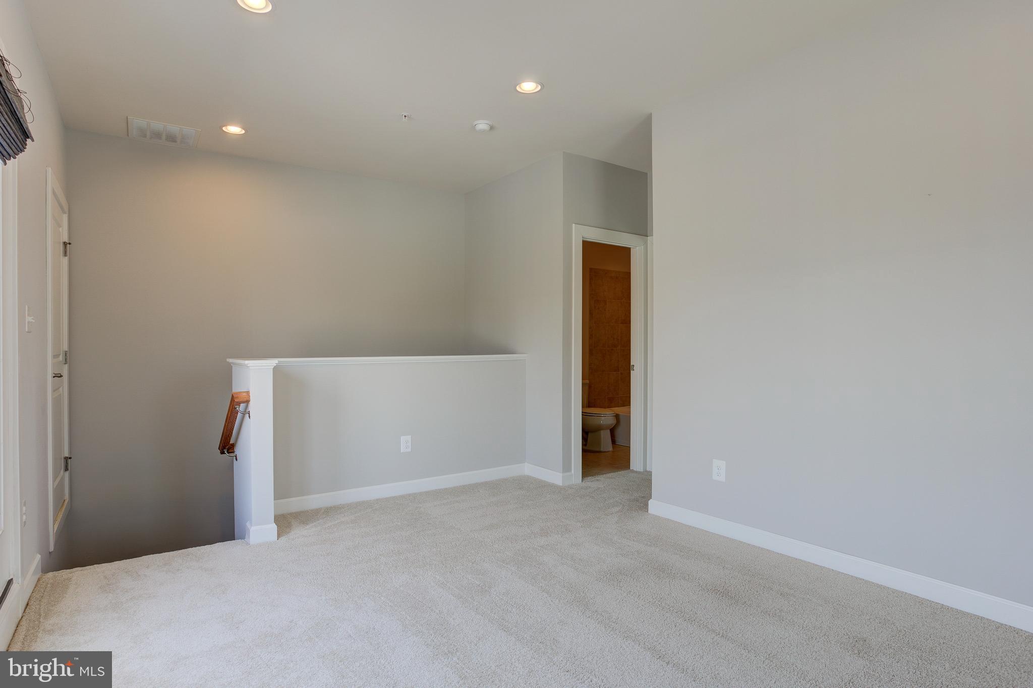 RIDGEWOOD - Residential