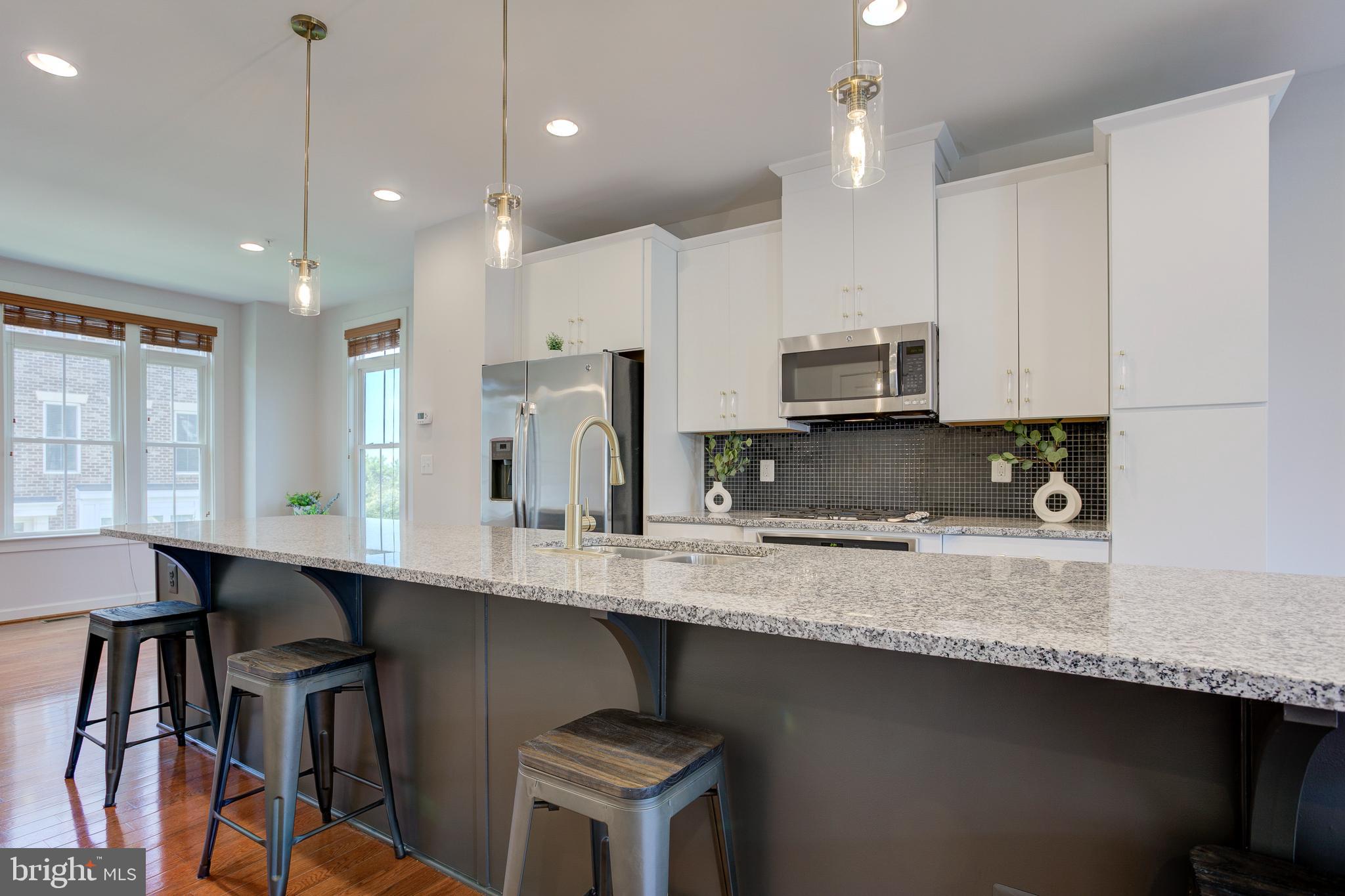 RIDGEWOOD - Residential