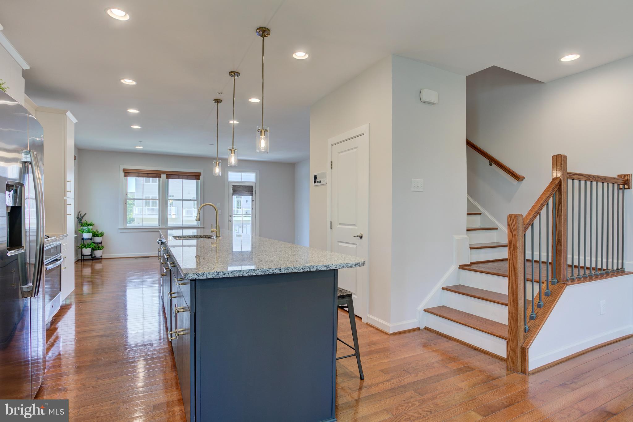 RIDGEWOOD - Residential