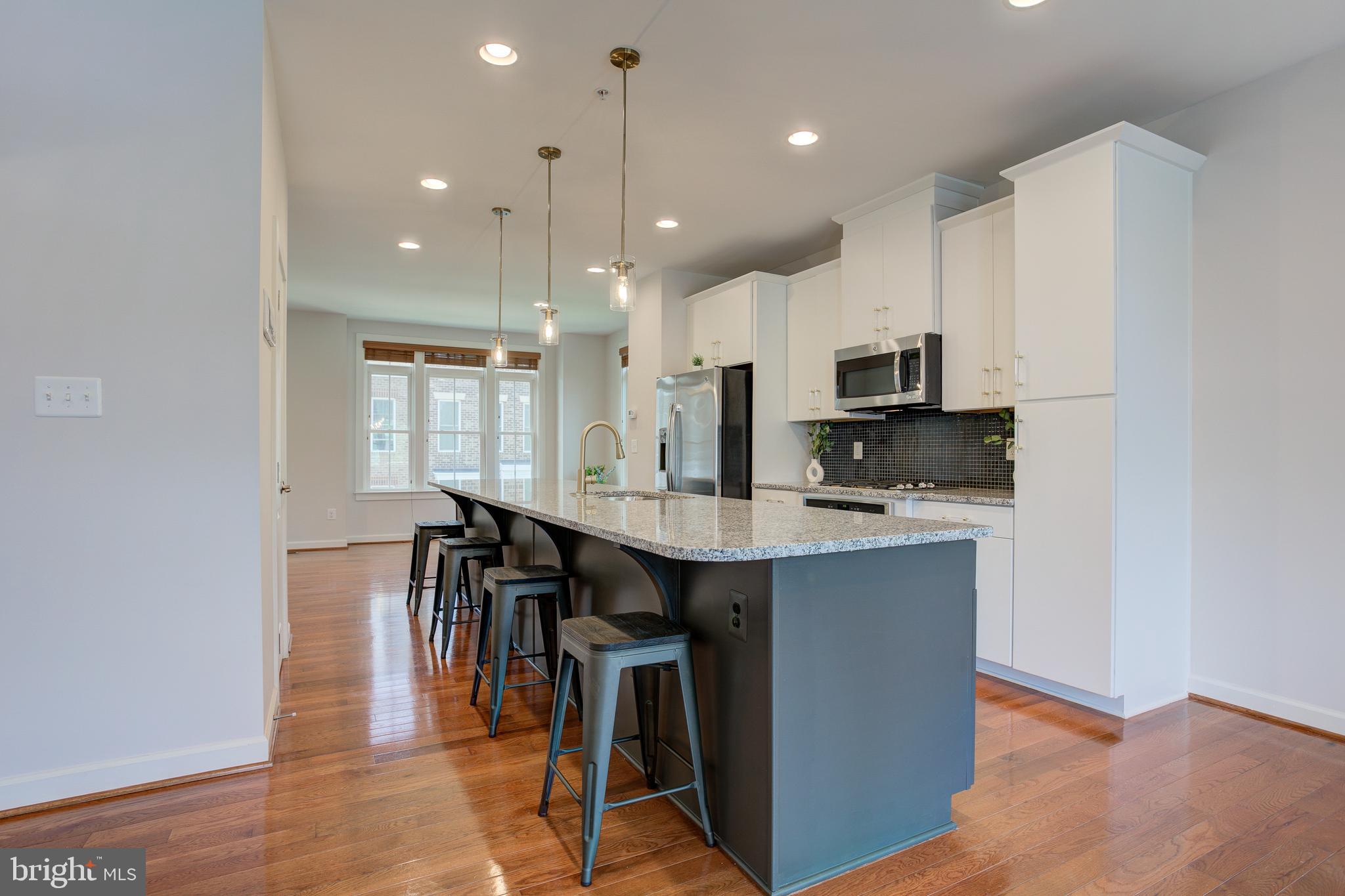 RIDGEWOOD - Residential