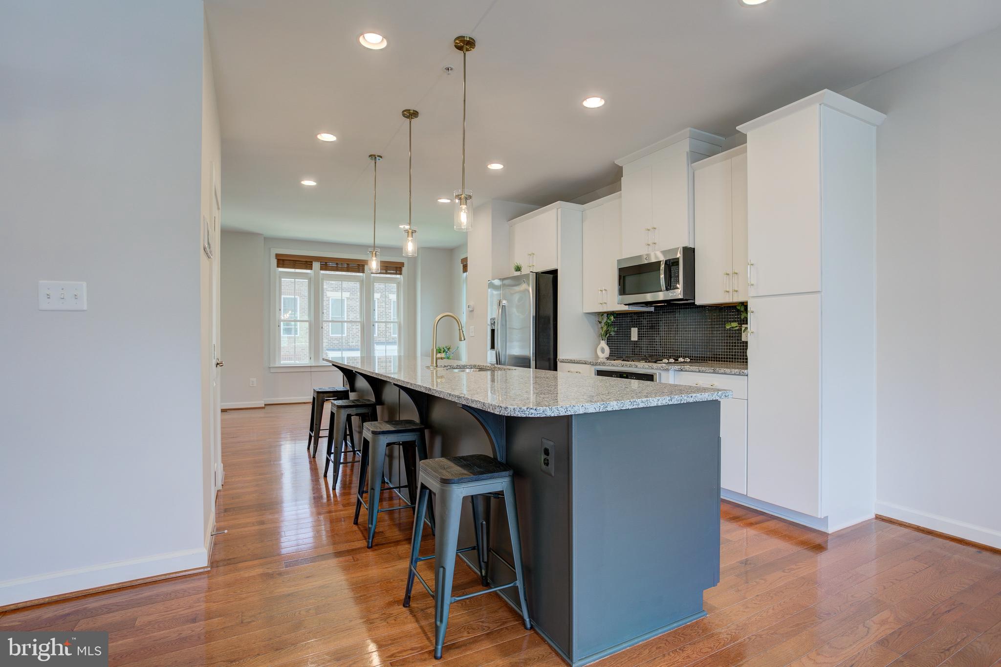 RIDGEWOOD - Residential