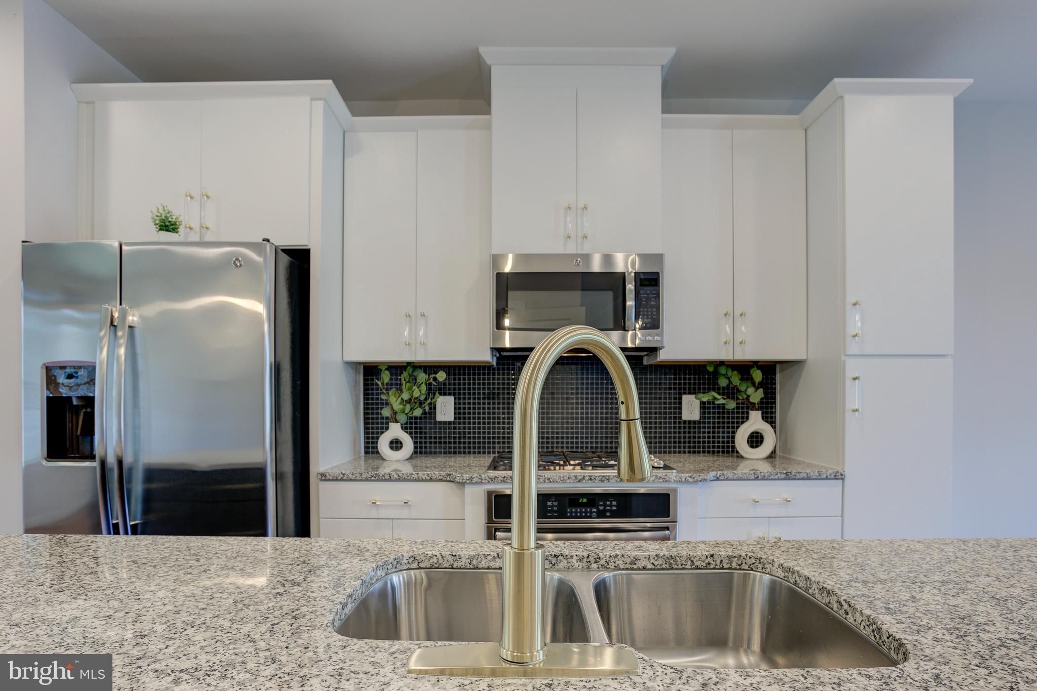 RIDGEWOOD - Residential