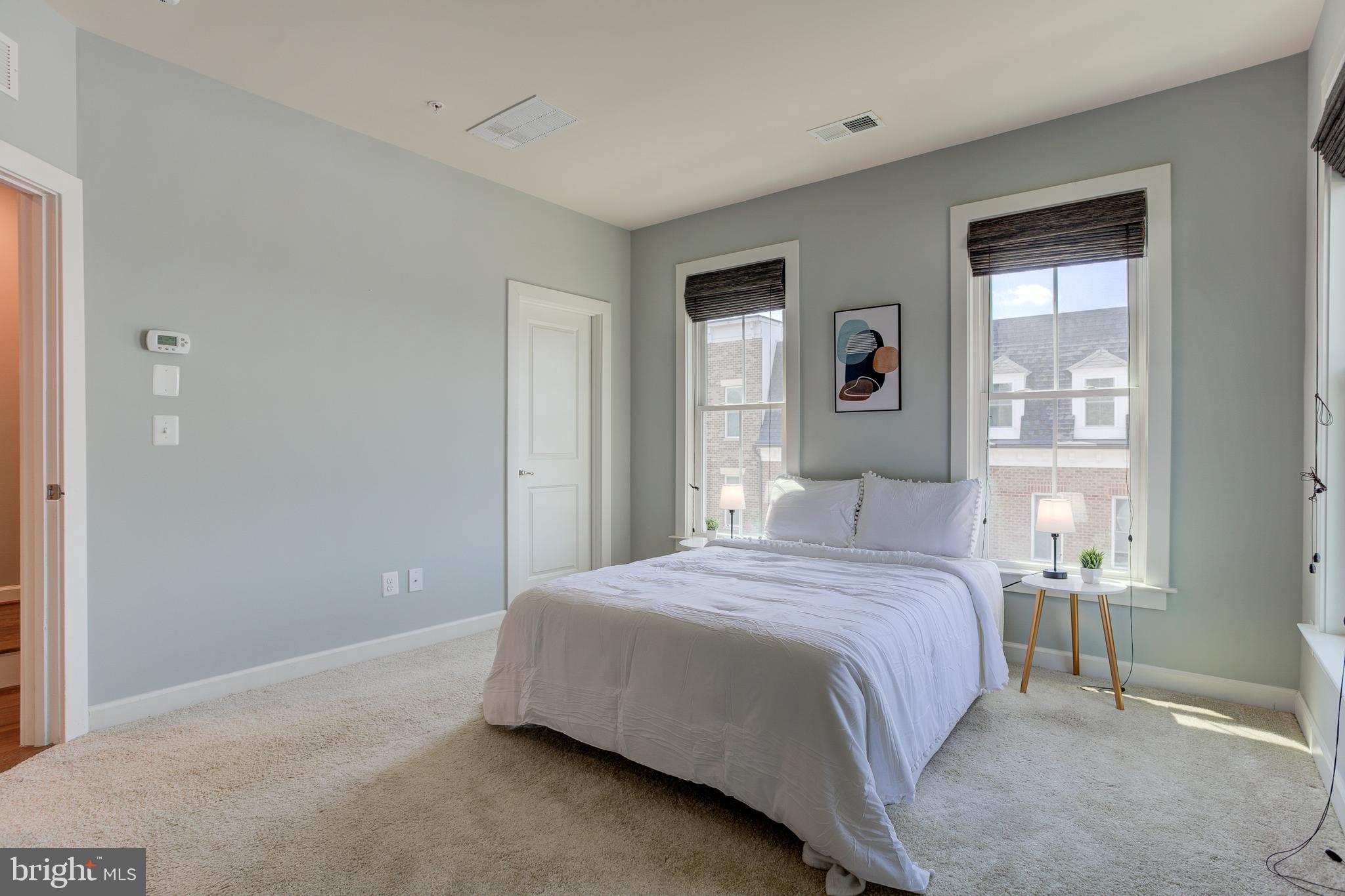 RIDGEWOOD - Residential