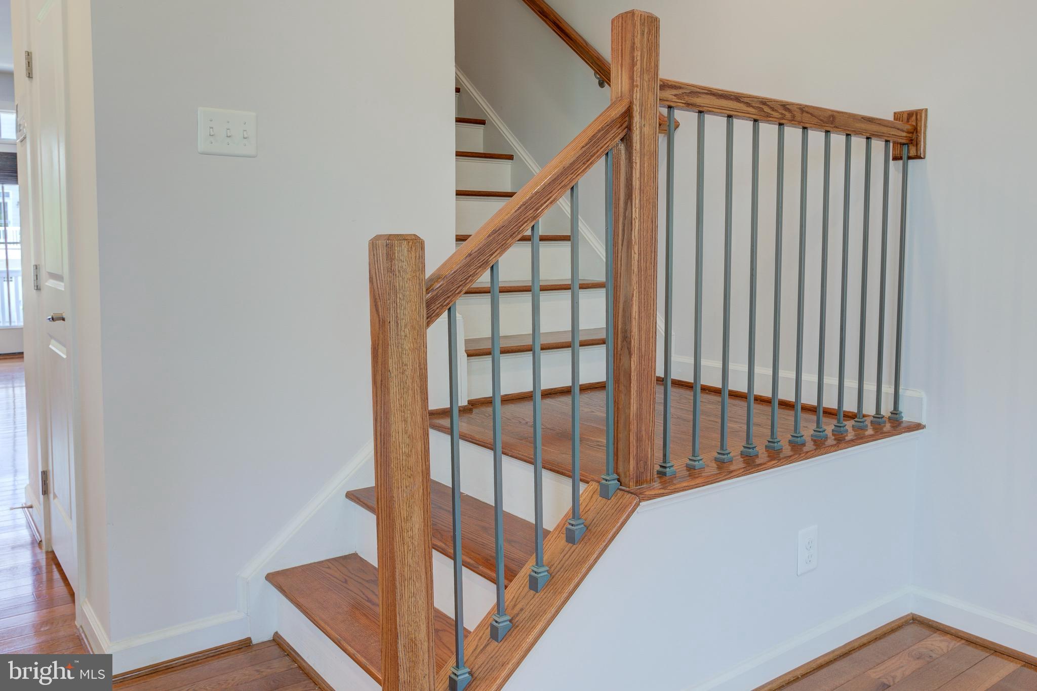 RIDGEWOOD - Residential