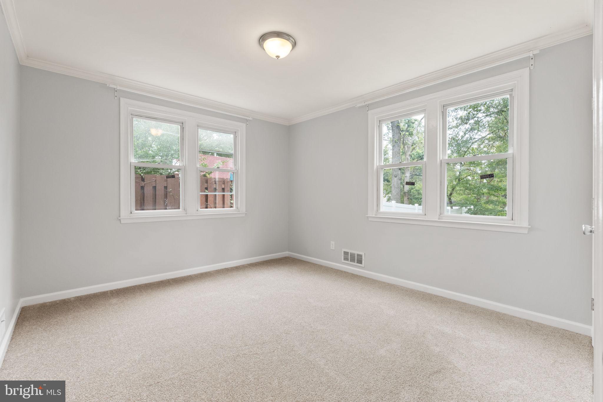 HOLLYWOOD ON THE HILL - Residential Lease