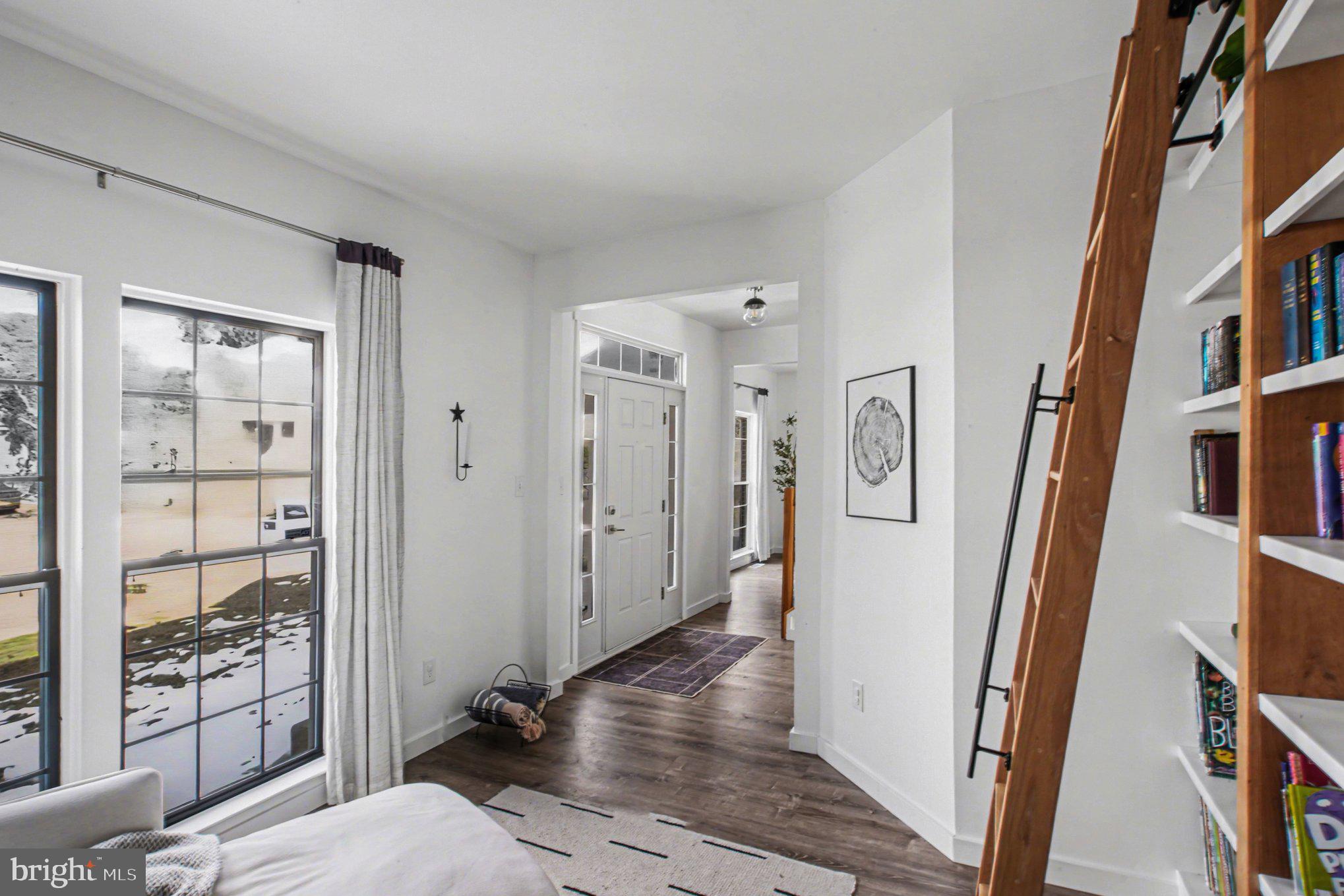 STAFFORD LAKES VILLAGE - Residential