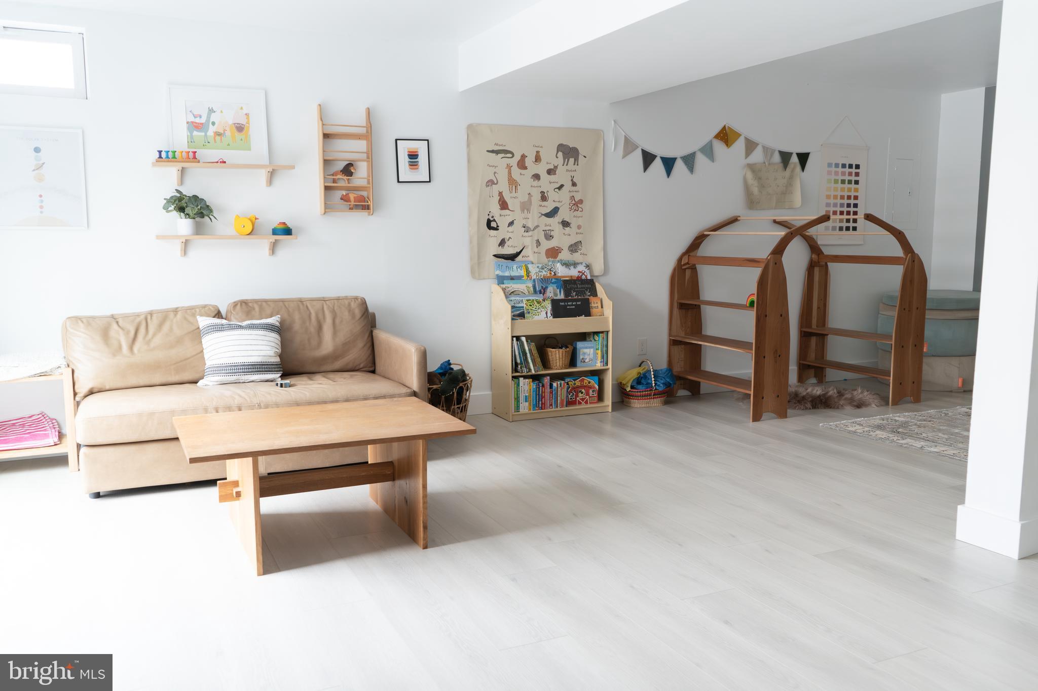 STAFFORD LAKES VILLAGE - Residential