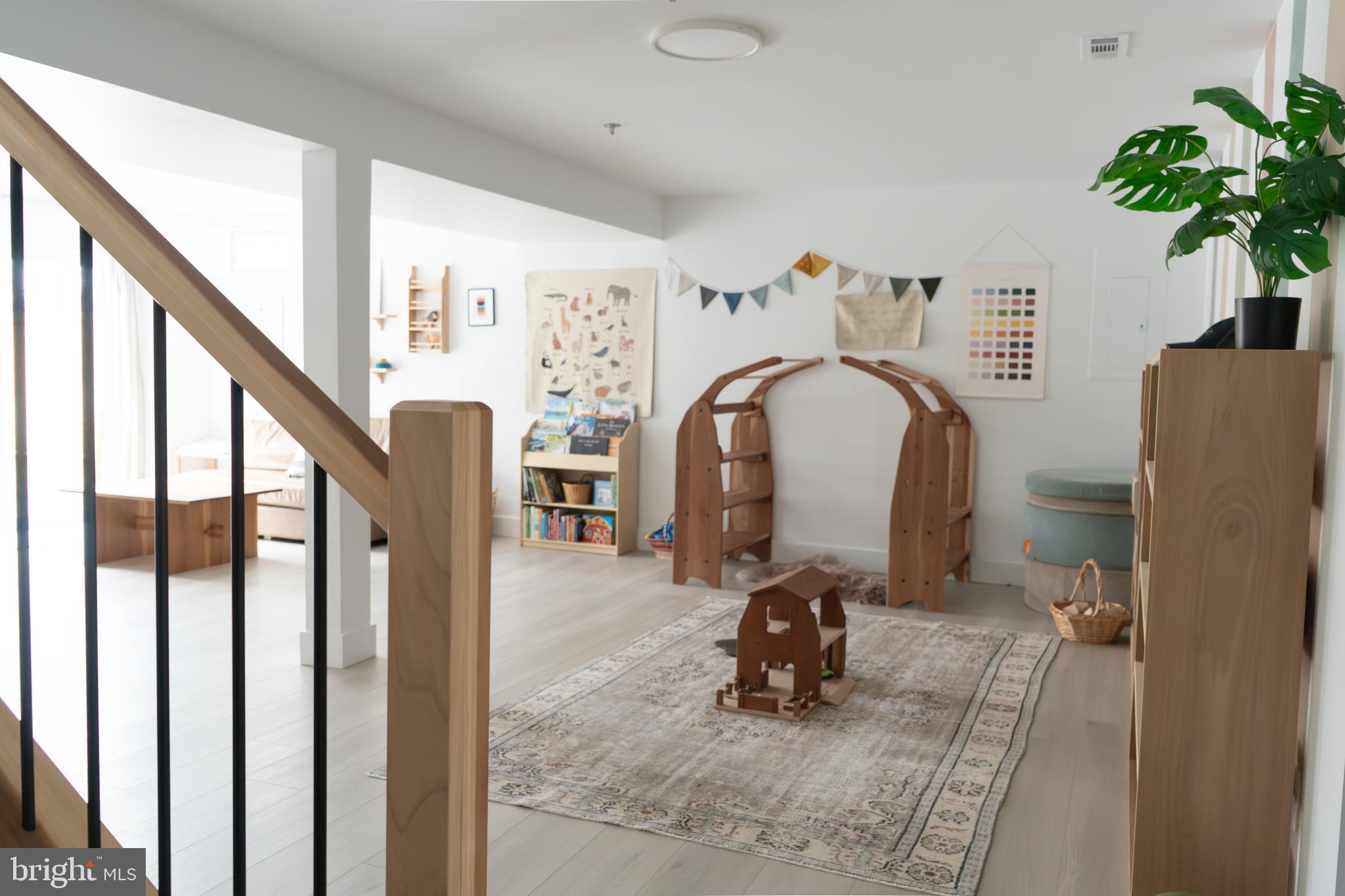 STAFFORD LAKES VILLAGE - Residential