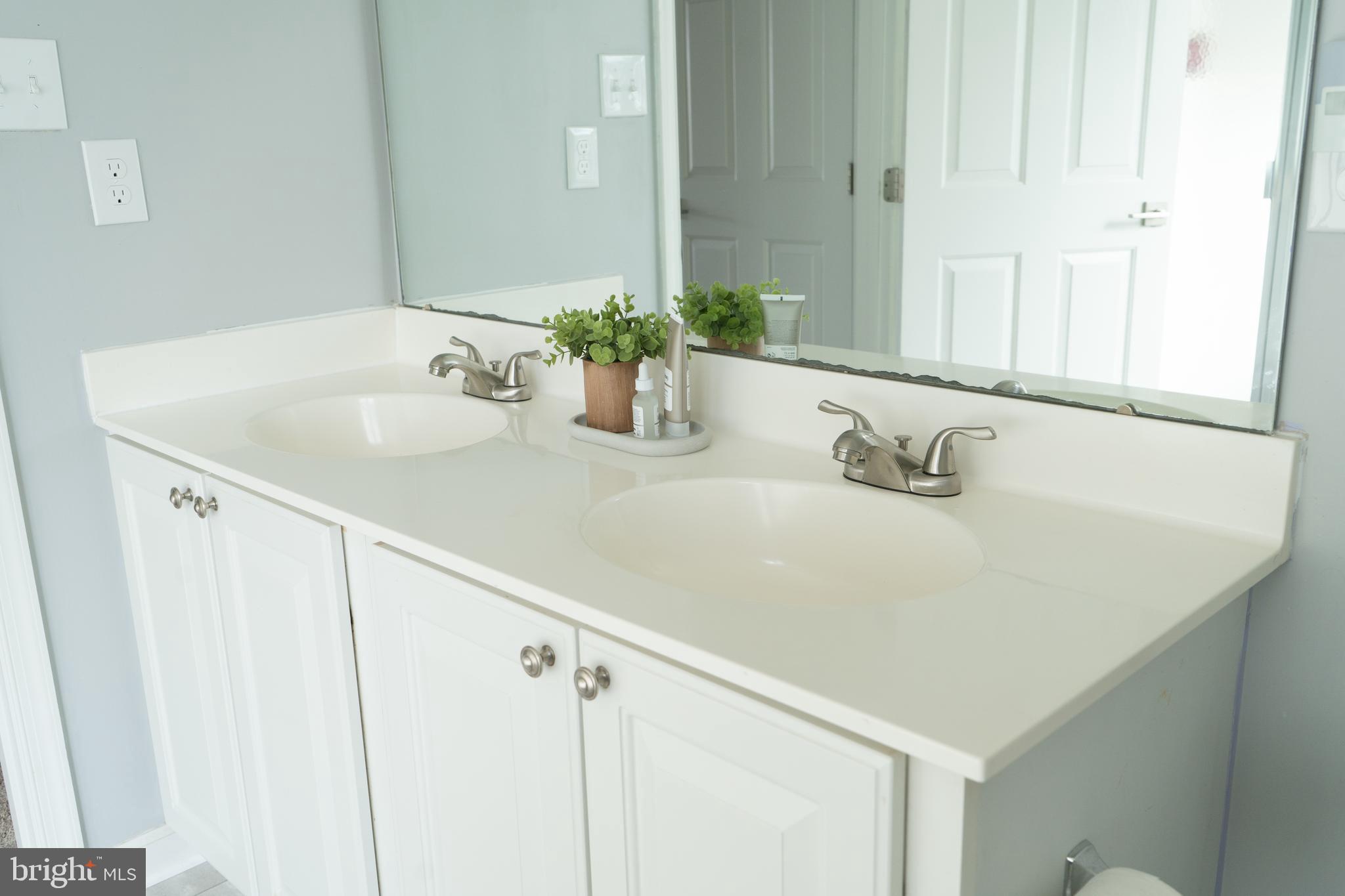 STAFFORD LAKES VILLAGE - Residential