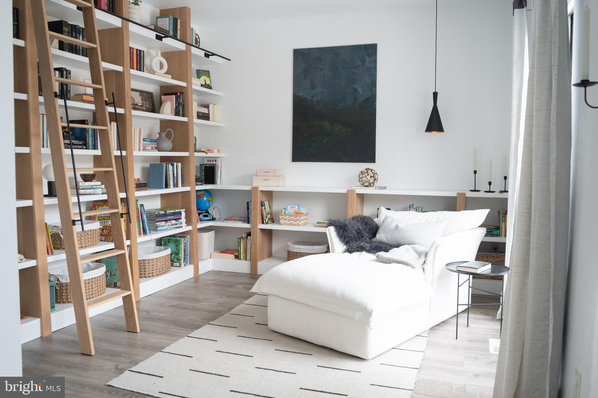 STAFFORD LAKES VILLAGE - Residential