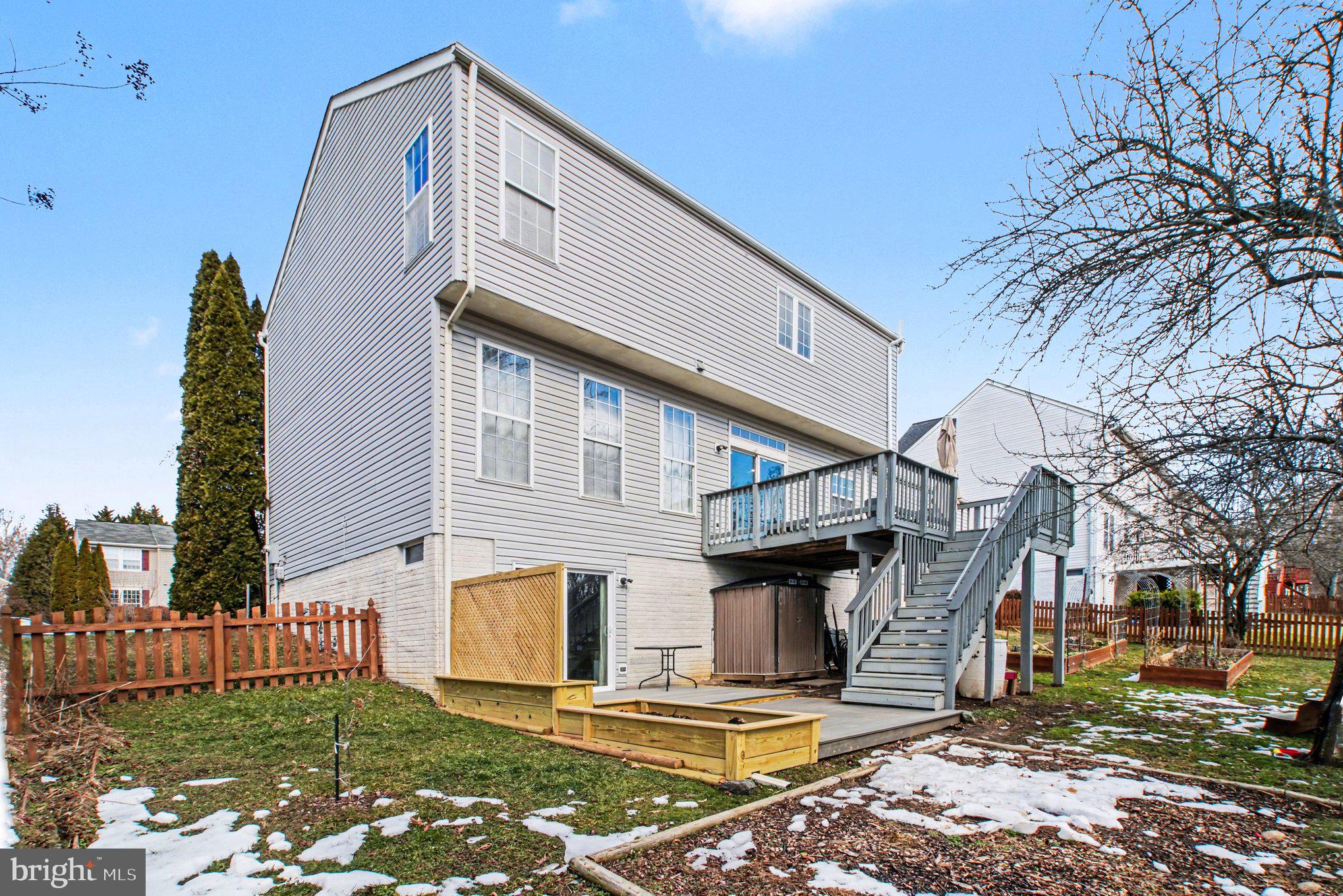 STAFFORD LAKES VILLAGE - Residential