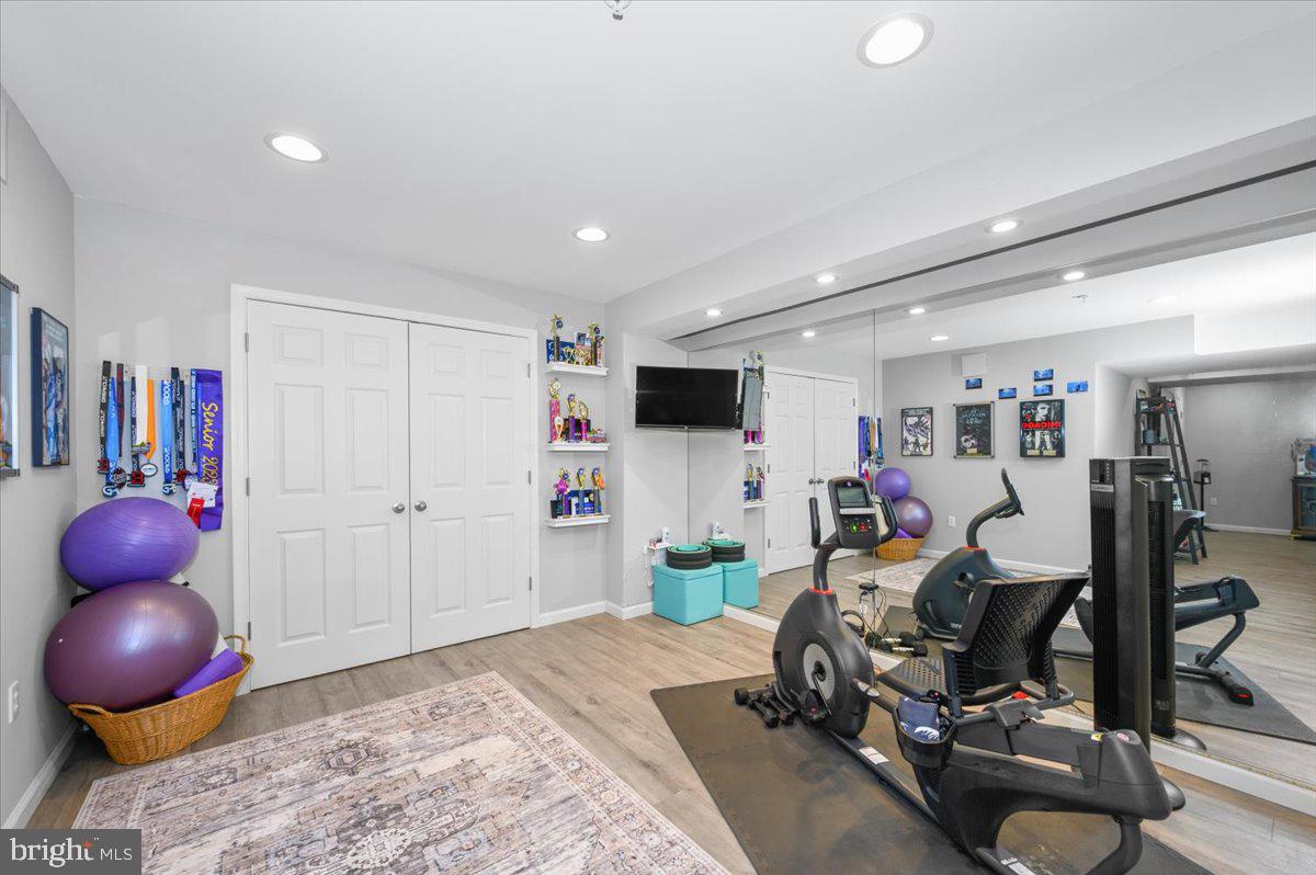 GLENBROOK - Residential