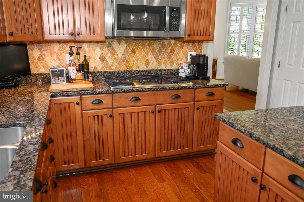 GLENBROOK - Residential