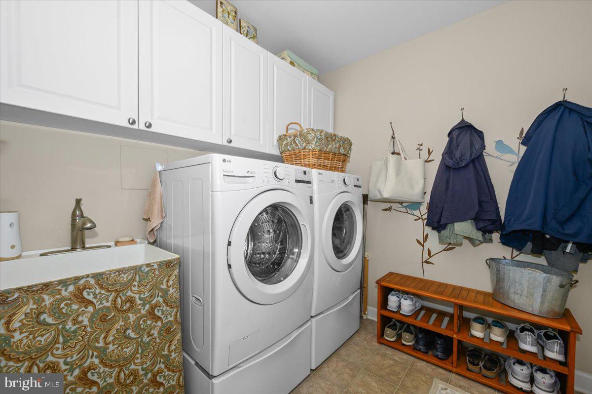 GLENBROOK - Residential