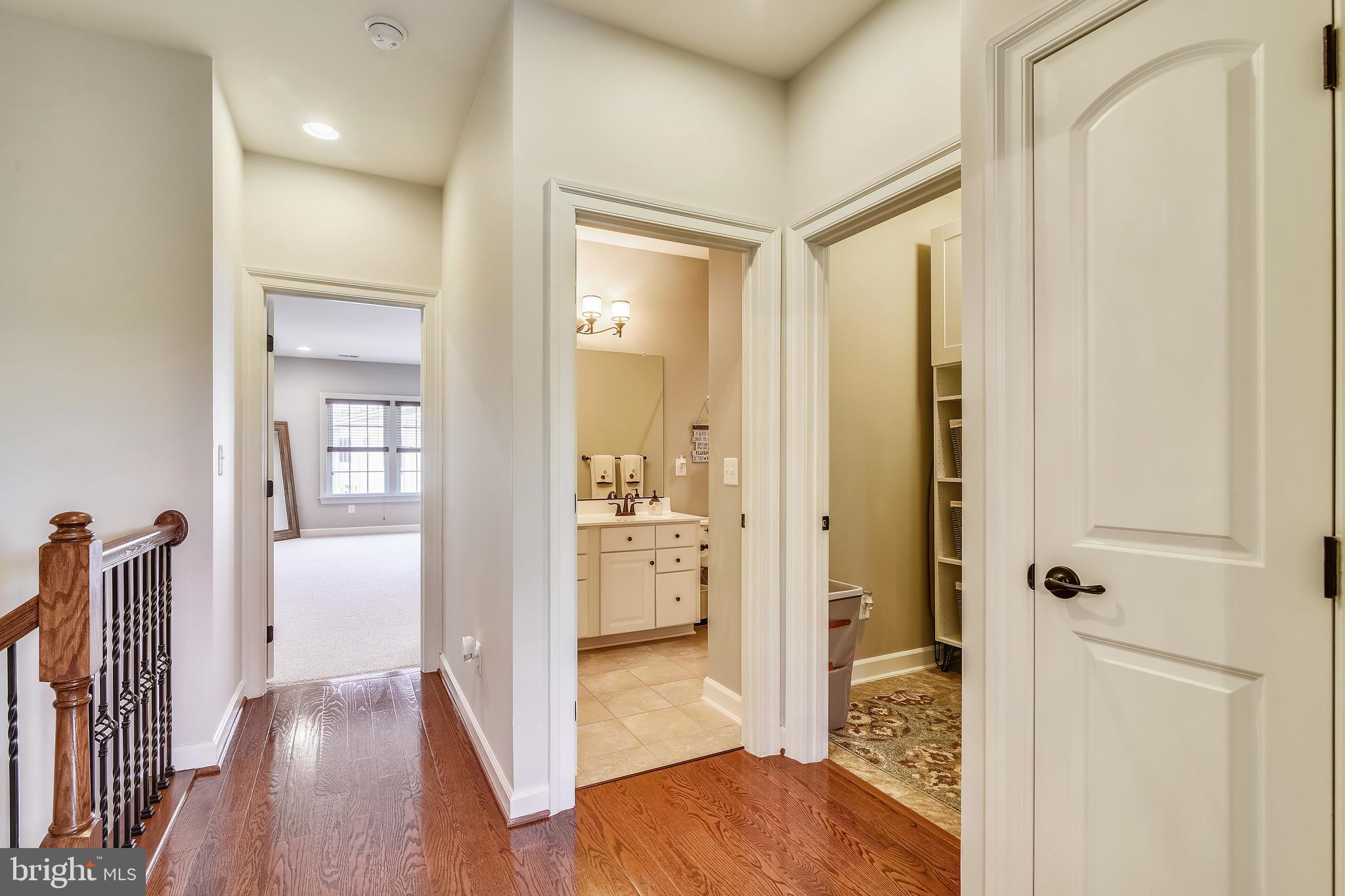 SEVEN HILLS - Residential