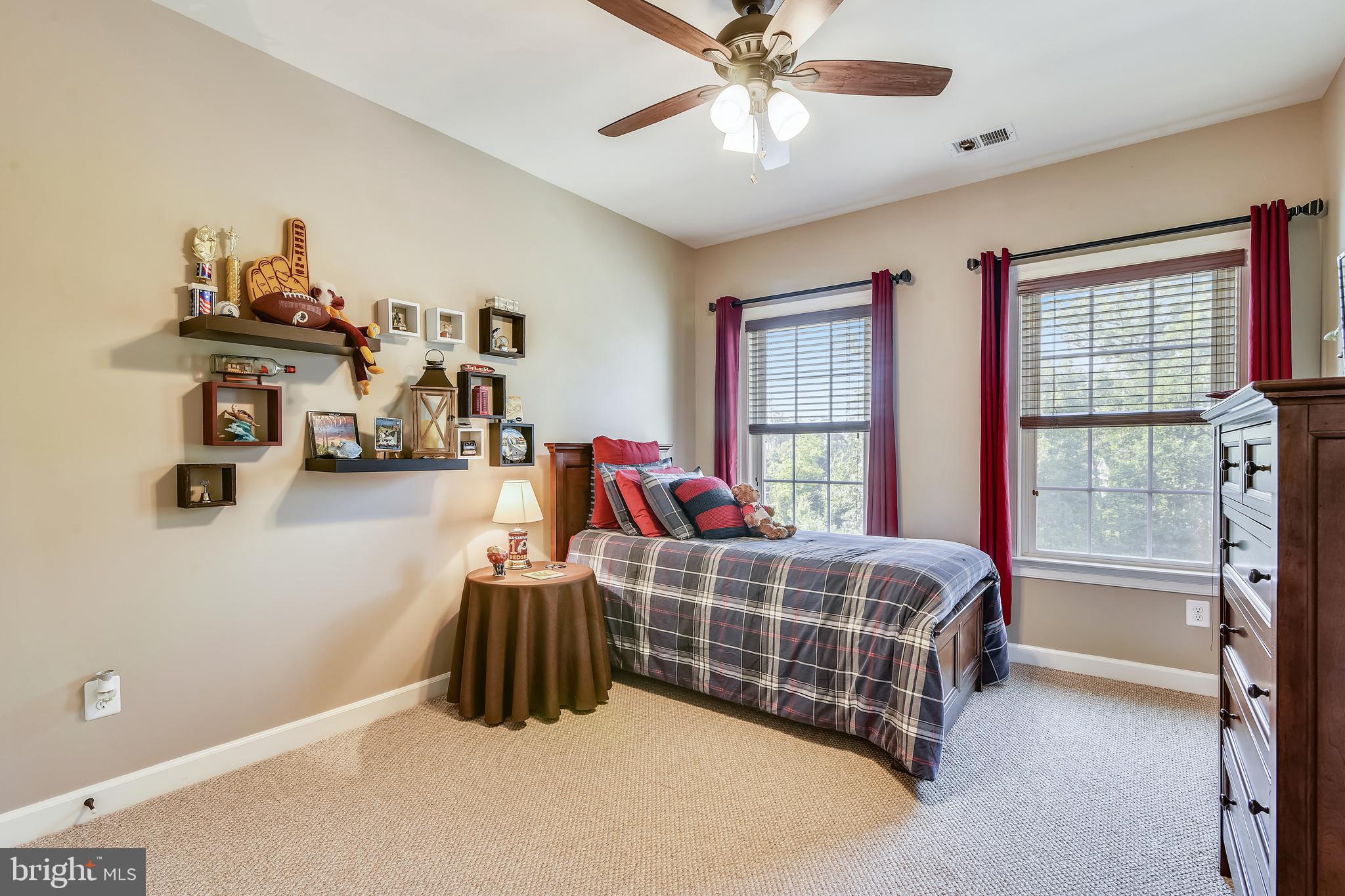 SEVEN HILLS - Residential