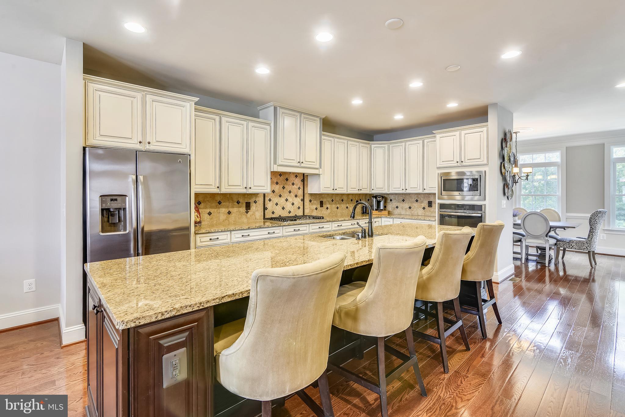 SEVEN HILLS - Residential