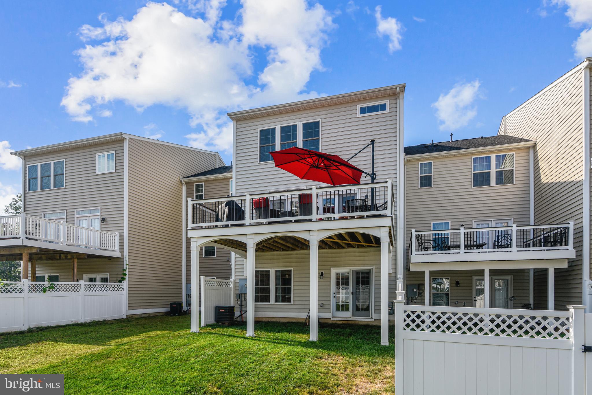 SEVEN HILLS - Residential