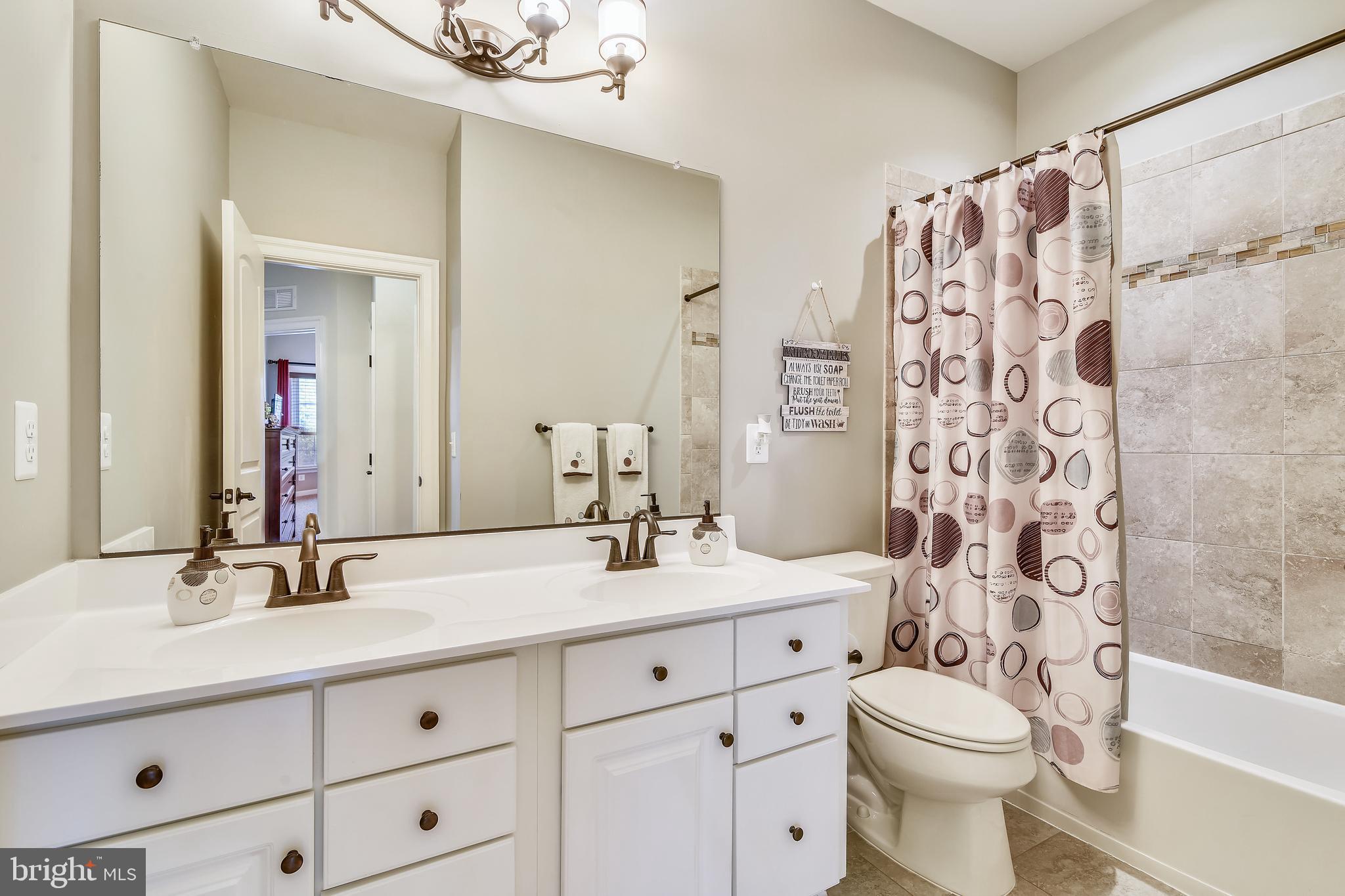 SEVEN HILLS - Residential