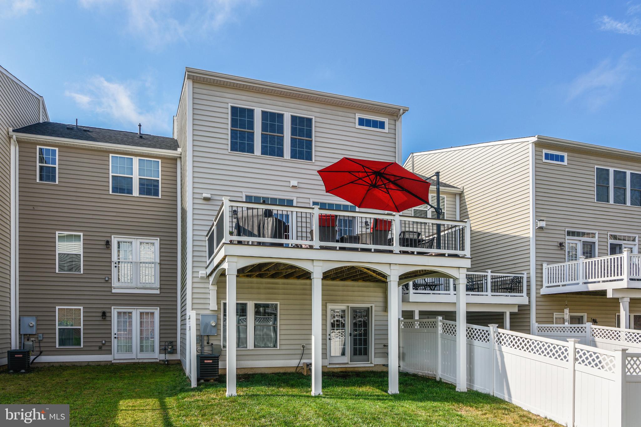SEVEN HILLS - Residential