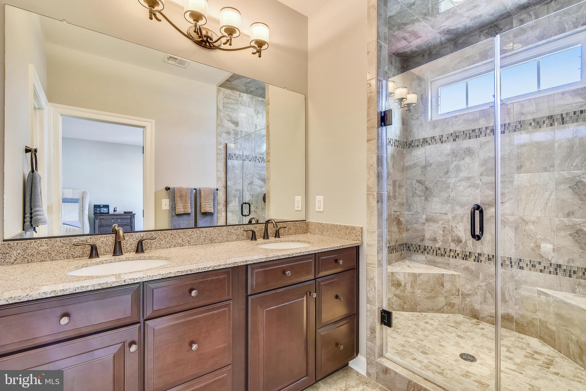 SEVEN HILLS - Residential