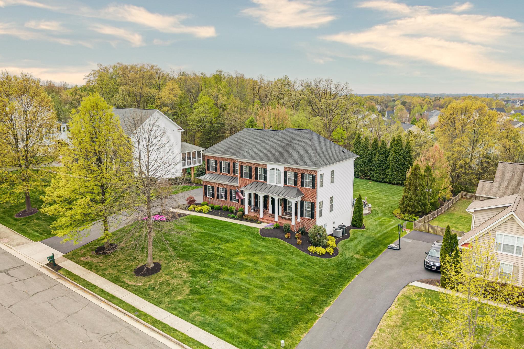 WESTVIEW ESTATES - Residential