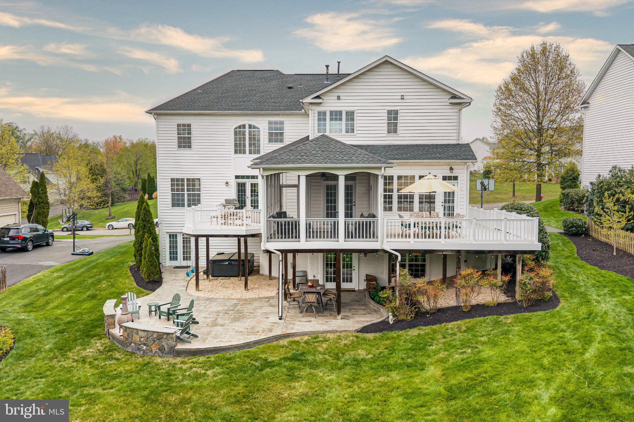 WESTVIEW ESTATES - Residential