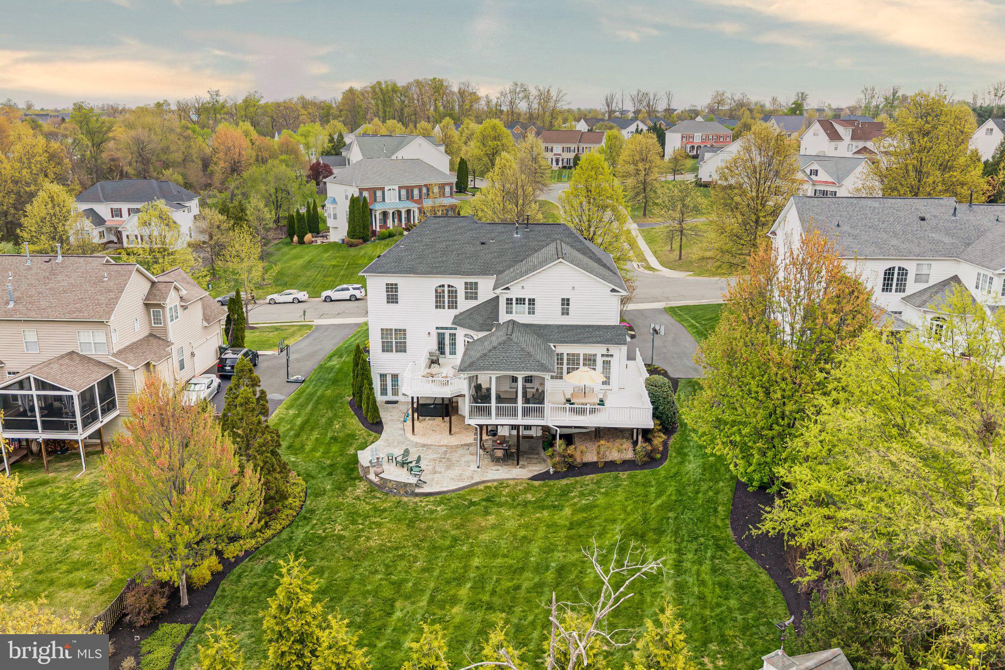 WESTVIEW ESTATES - Residential