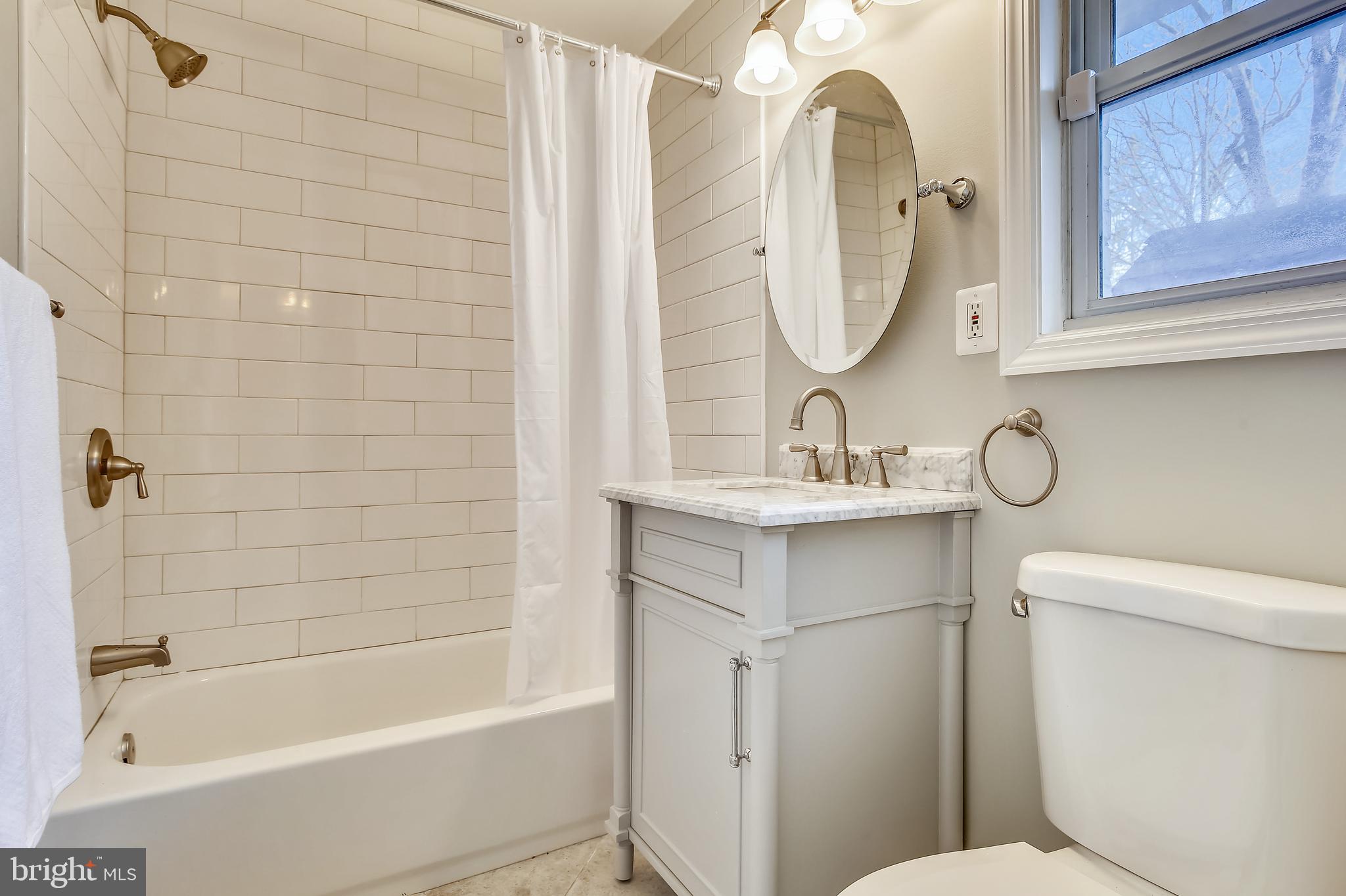 WELLINGTON HEIGHTS - Residential