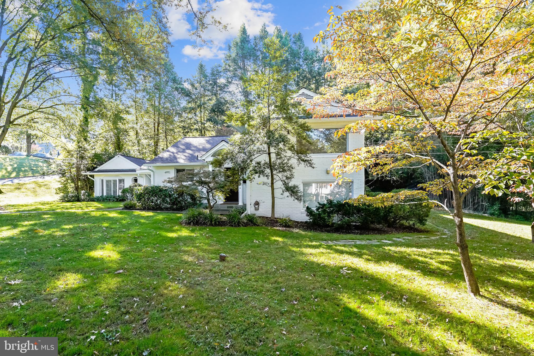 WELLINGTON HEIGHTS - Residential