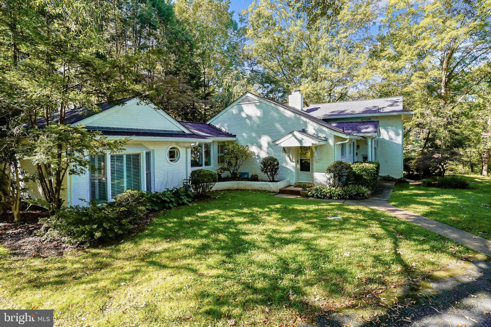 WELLINGTON HEIGHTS - Residential