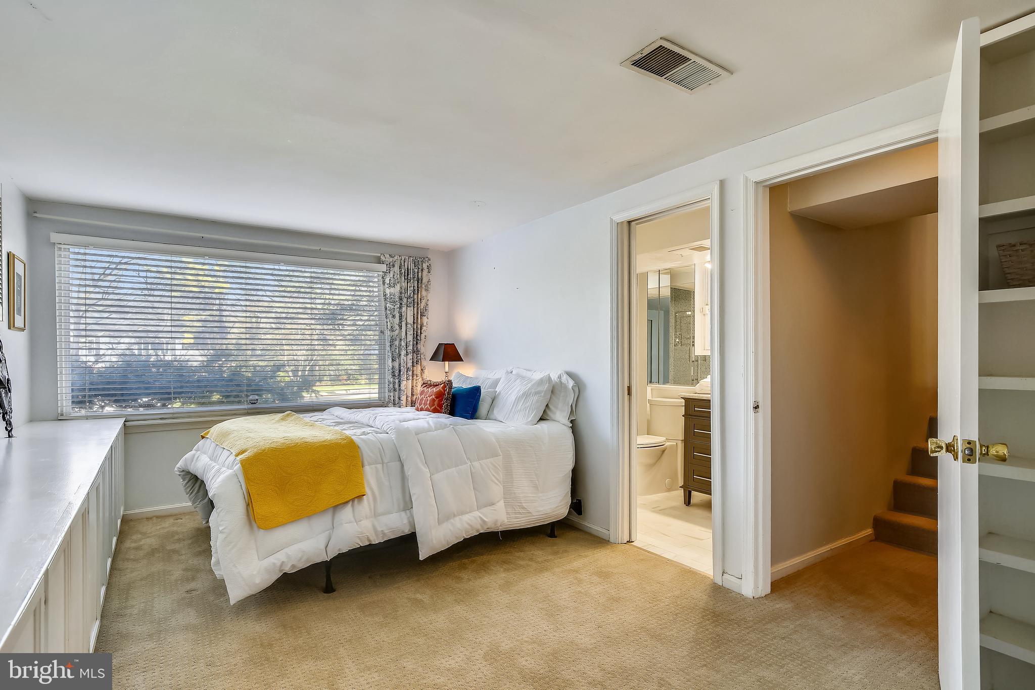 WELLINGTON HEIGHTS - Residential